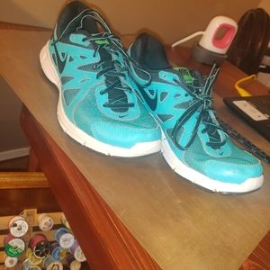 Nike Revolution 2 light blue/teal